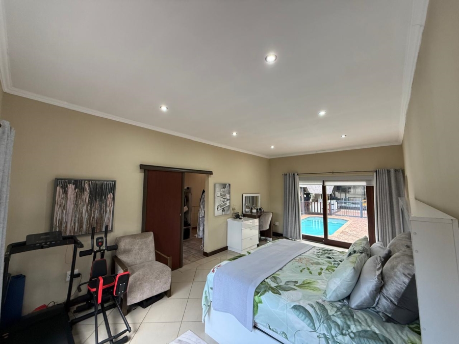 4 Bedroom Property for Sale in Vanderbijlpark SE 8 Gauteng