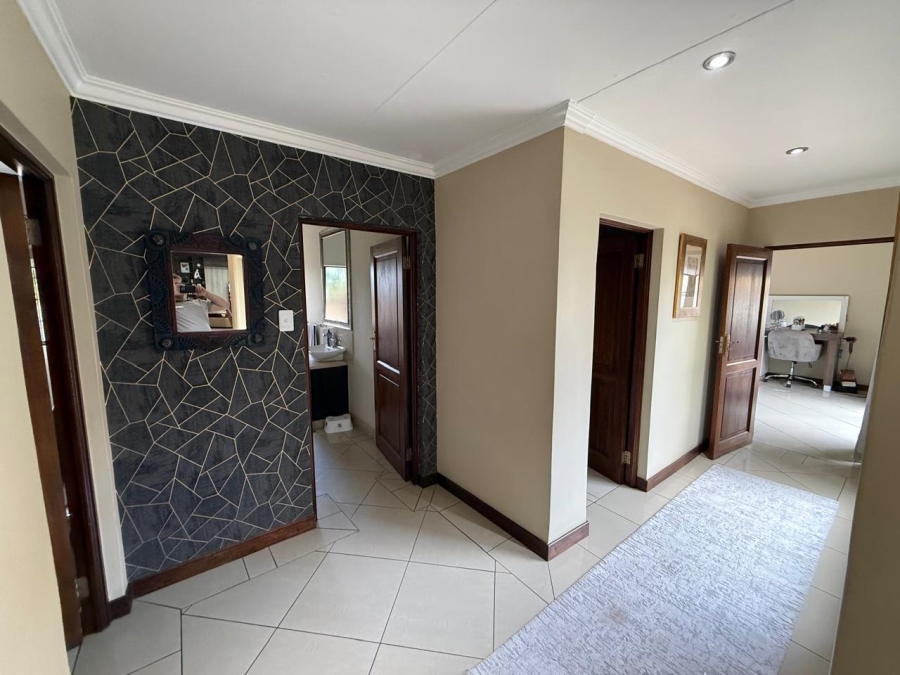 4 Bedroom Property for Sale in Vanderbijlpark SE 8 Gauteng