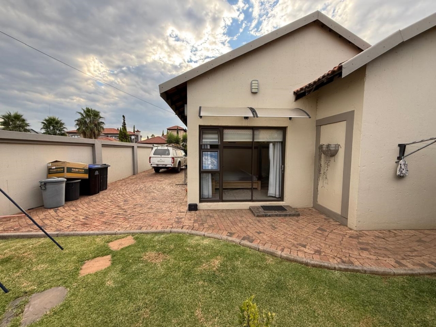 4 Bedroom Property for Sale in Vanderbijlpark SE 8 Gauteng