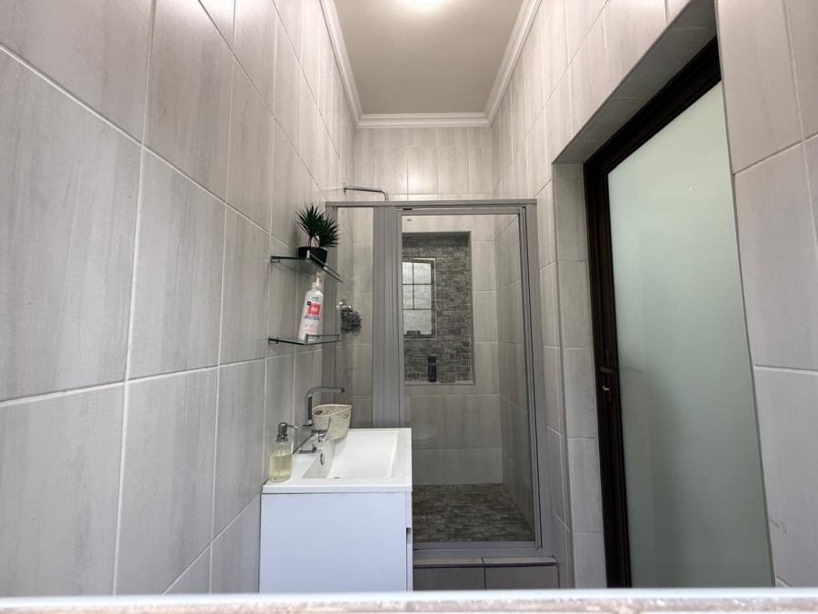 4 Bedroom Property for Sale in Vanderbijlpark SE 8 Gauteng