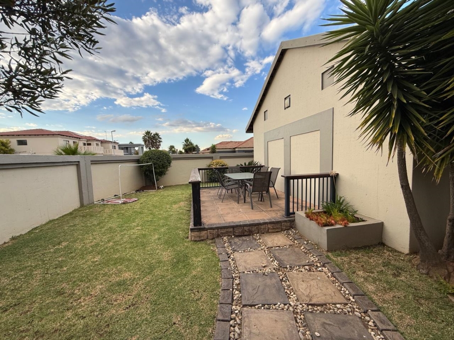 4 Bedroom Property for Sale in Vanderbijlpark SE 8 Gauteng