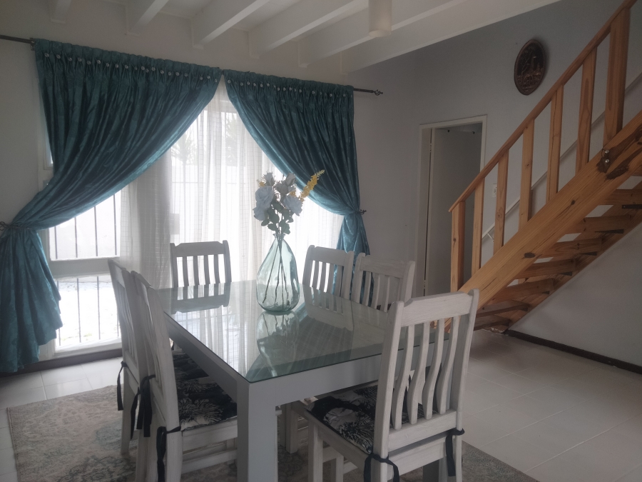 To Let 3 Bedroom Property for Rent in Bromhof Gauteng