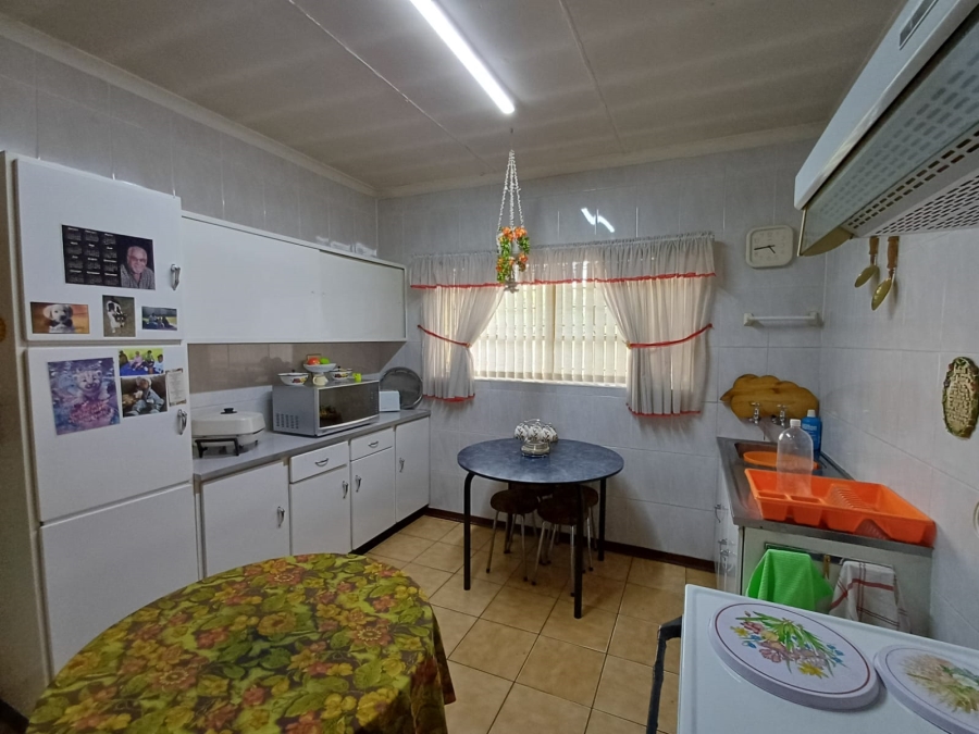 3 Bedroom Property for Sale in Vanderbijlpark SE 6 Gauteng