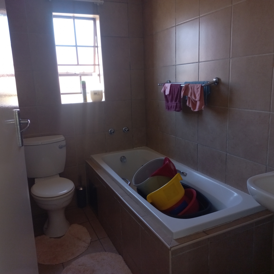 3 Bedroom Property for Sale in Thatch Hill Estate Gauteng