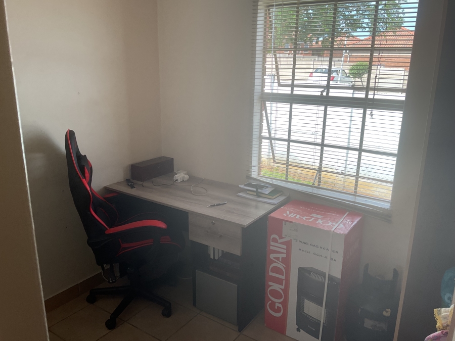 3 Bedroom Property for Sale in Thatch Hill Estate Gauteng