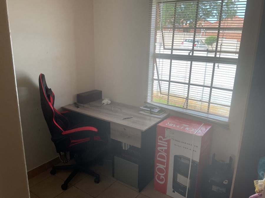 3 Bedroom Property for Sale in Thatch Hill Estate Gauteng