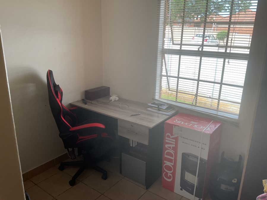 3 Bedroom Property for Sale in Thatch Hill Estate Gauteng