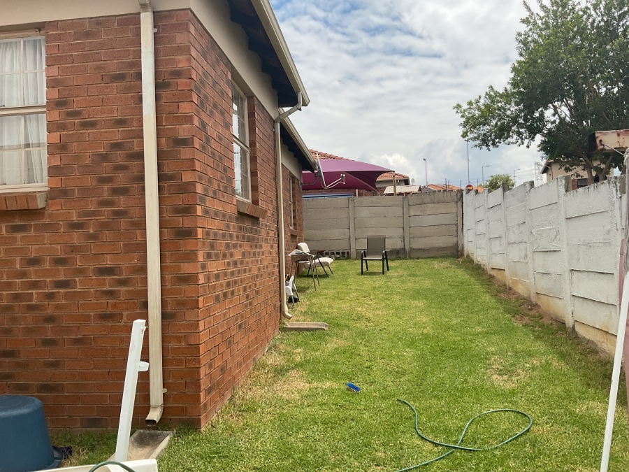 3 Bedroom Property for Sale in Thatch Hill Estate Gauteng