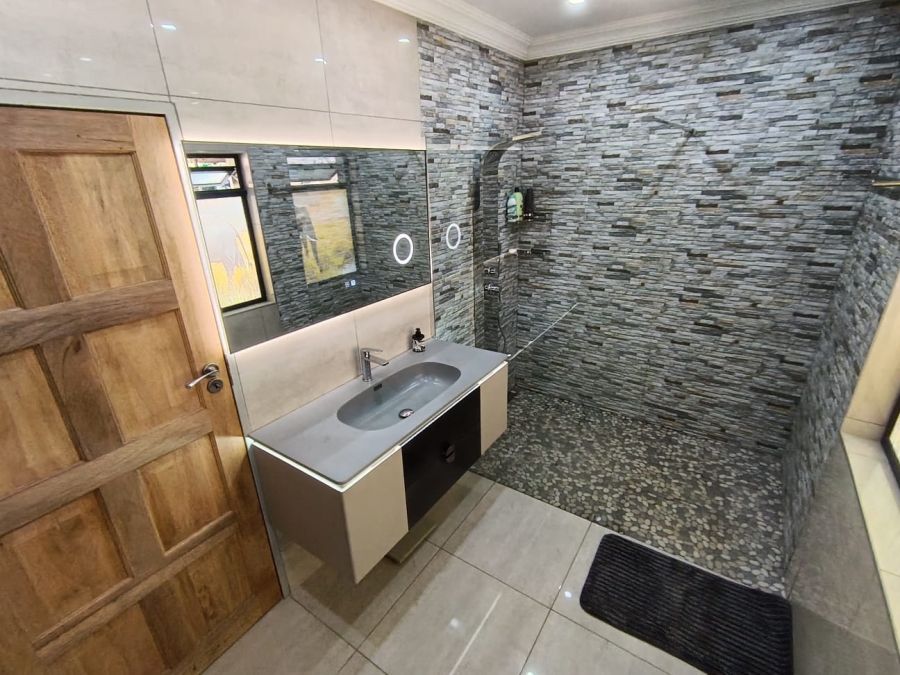 3 Bedroom Property for Sale in Magalieskruin Gauteng