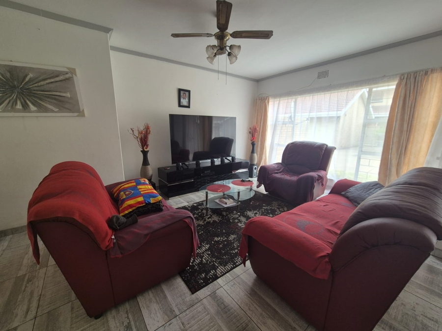 3 Bedroom Property for Sale in Three Rivers Gauteng