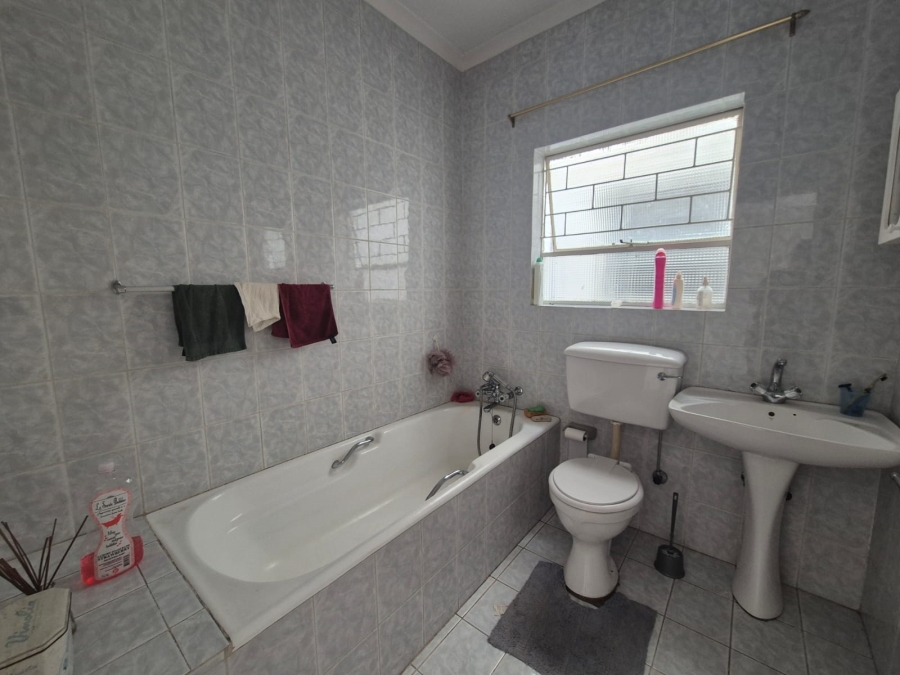 3 Bedroom Property for Sale in Three Rivers Gauteng