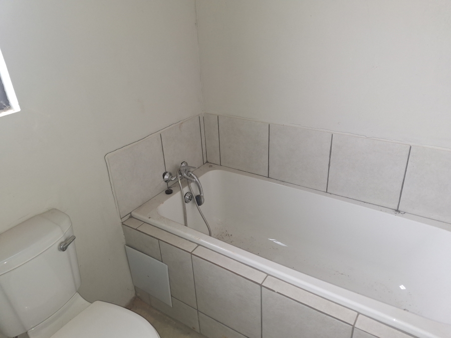 2 Bedroom Property for Sale in Dawn Park Gauteng