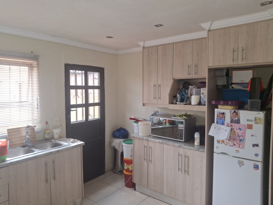 2 Bedroom Property for Sale in Vosloorus South Gauteng