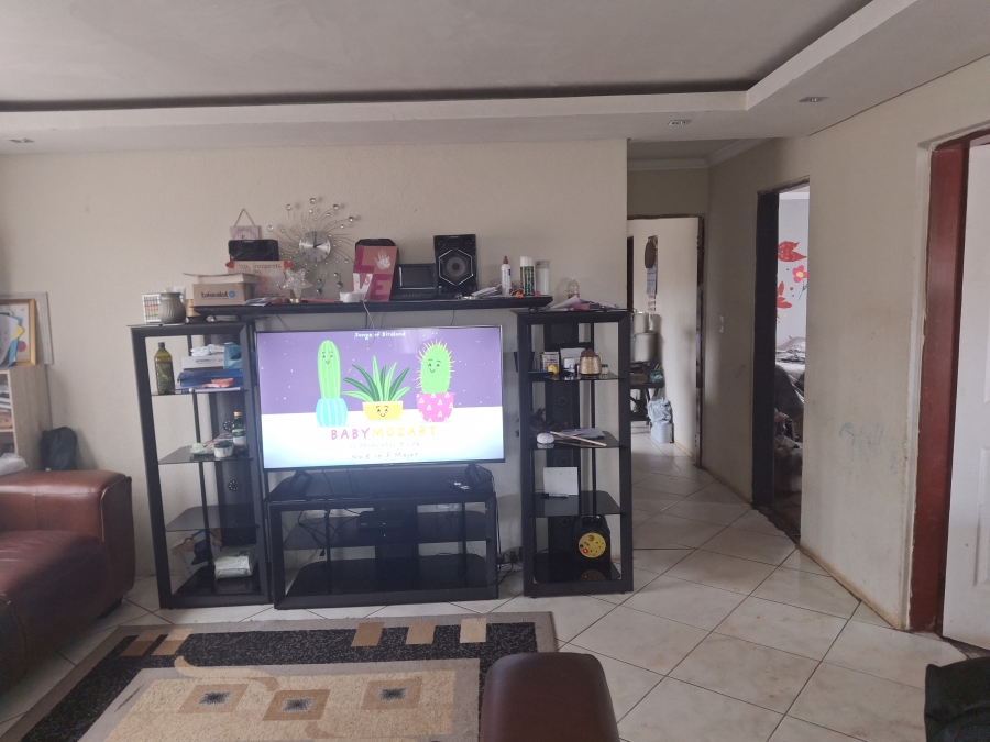 2 Bedroom Property for Sale in Vosloorus South Gauteng