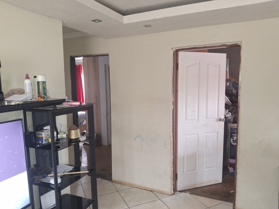 2 Bedroom Property for Sale in Vosloorus South Gauteng