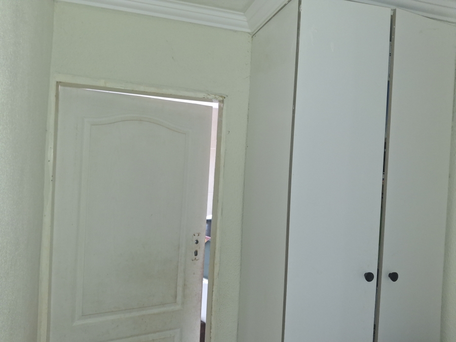 2 Bedroom Property for Sale in Vosloorus South Gauteng