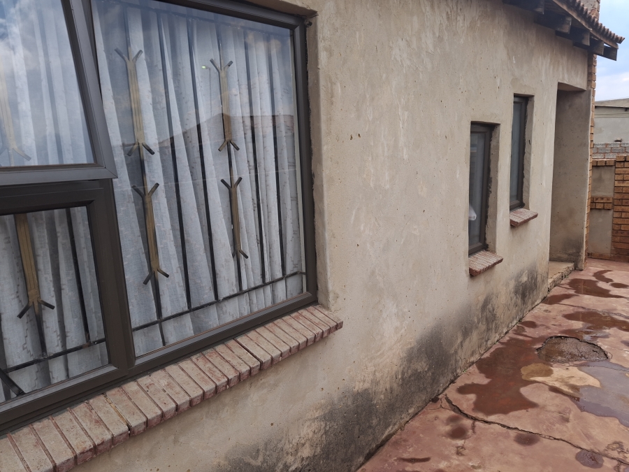 2 Bedroom Property for Sale in Vosloorus South Gauteng