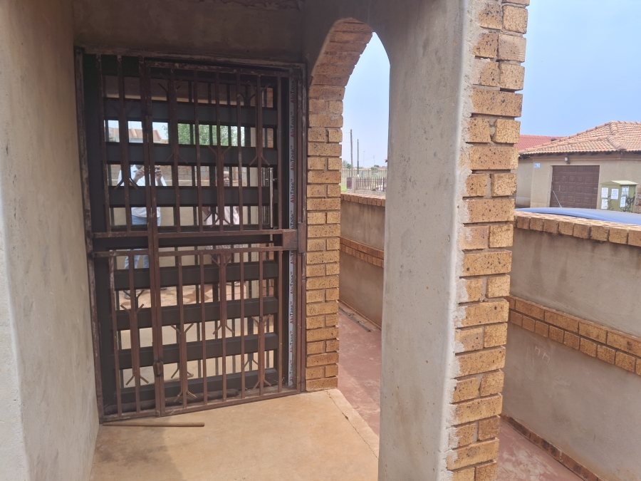 2 Bedroom Property for Sale in Vosloorus South Gauteng