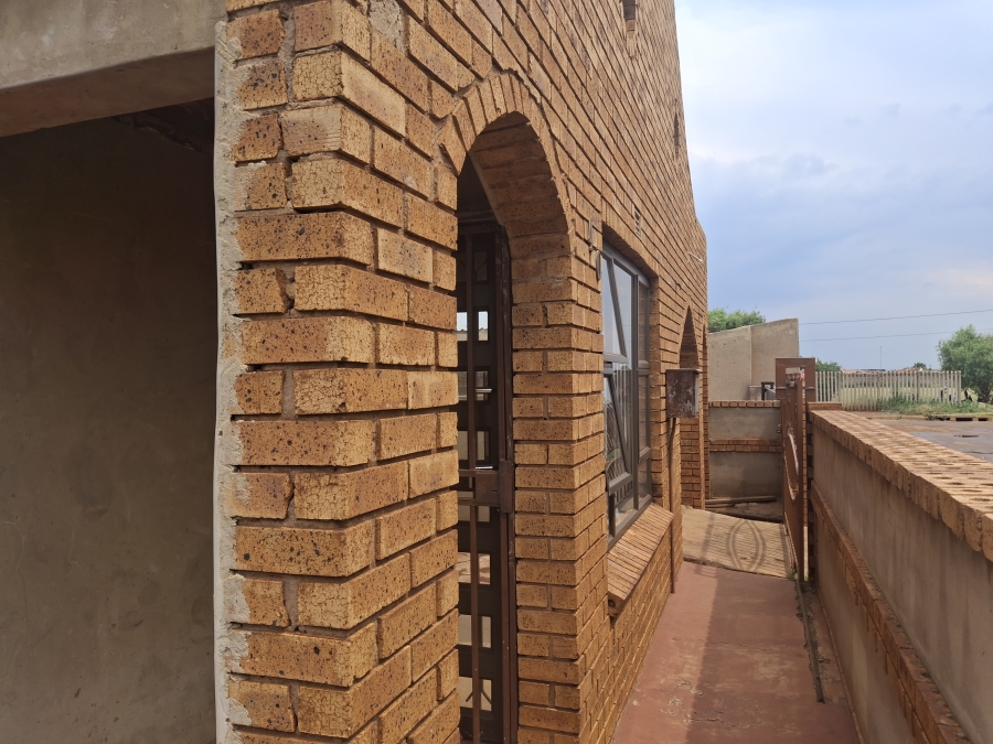 2 Bedroom Property for Sale in Vosloorus South Gauteng