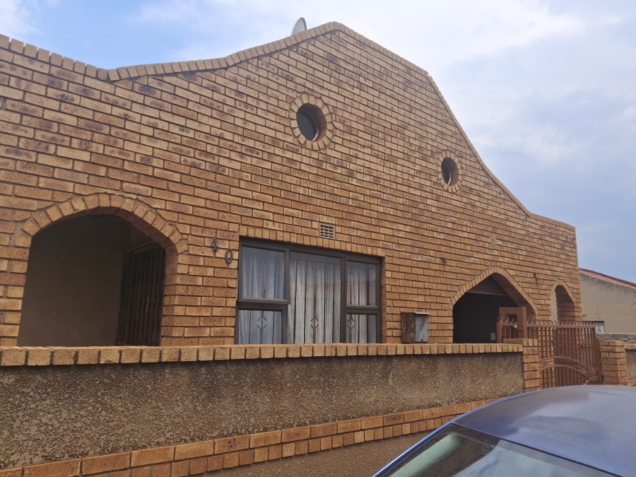 2 Bedroom Property for Sale in Vosloorus South Gauteng