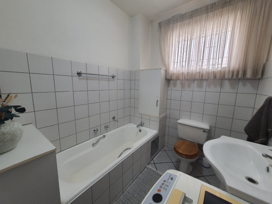2 Bedroom Property for Sale in Vanderbijlpark SW 5 Gauteng