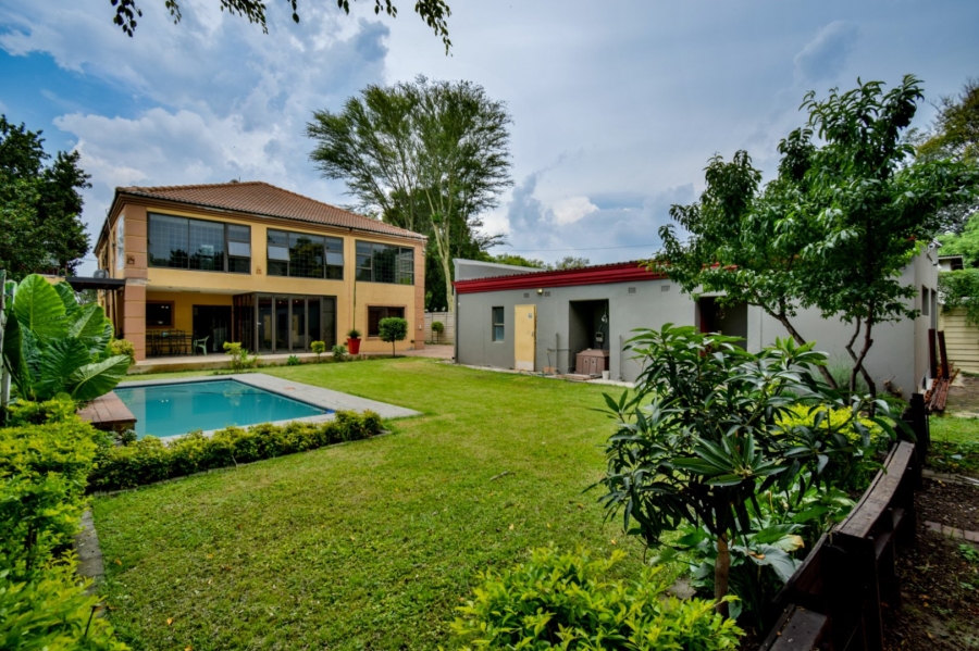 5 Bedroom Property for Sale in Gezina Gauteng