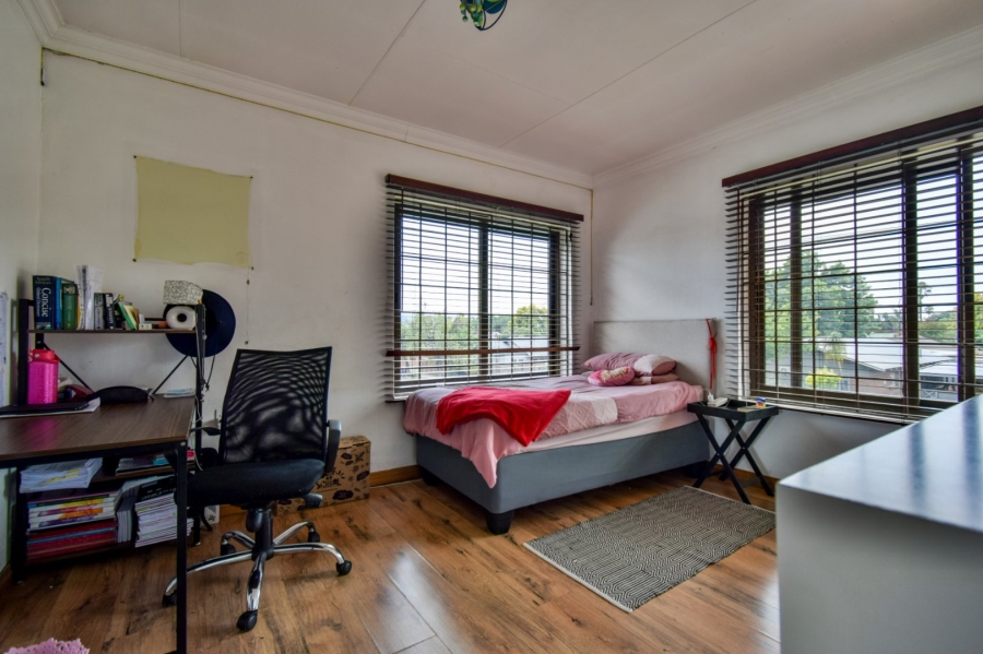 5 Bedroom Property for Sale in Gezina Gauteng