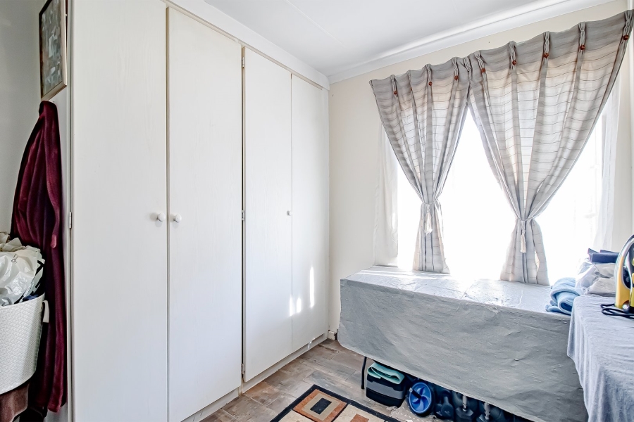 2 Bedroom Property for Sale in Annlin Gauteng