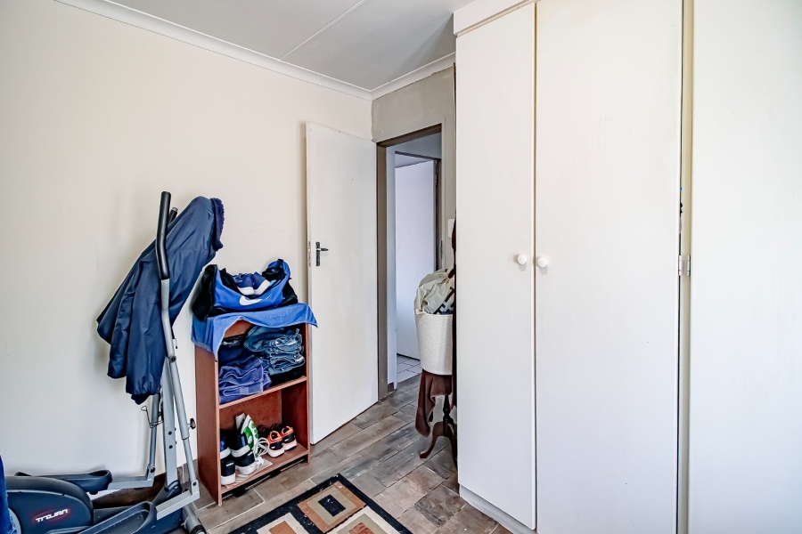 2 Bedroom Property for Sale in Annlin Gauteng