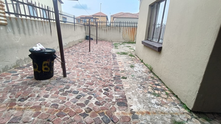 3 Bedroom Property for Sale in Bedworth Park Gauteng