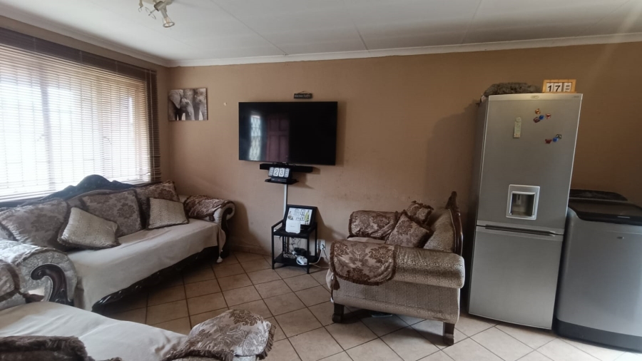 3 Bedroom Property for Sale in Bedworth Park Gauteng