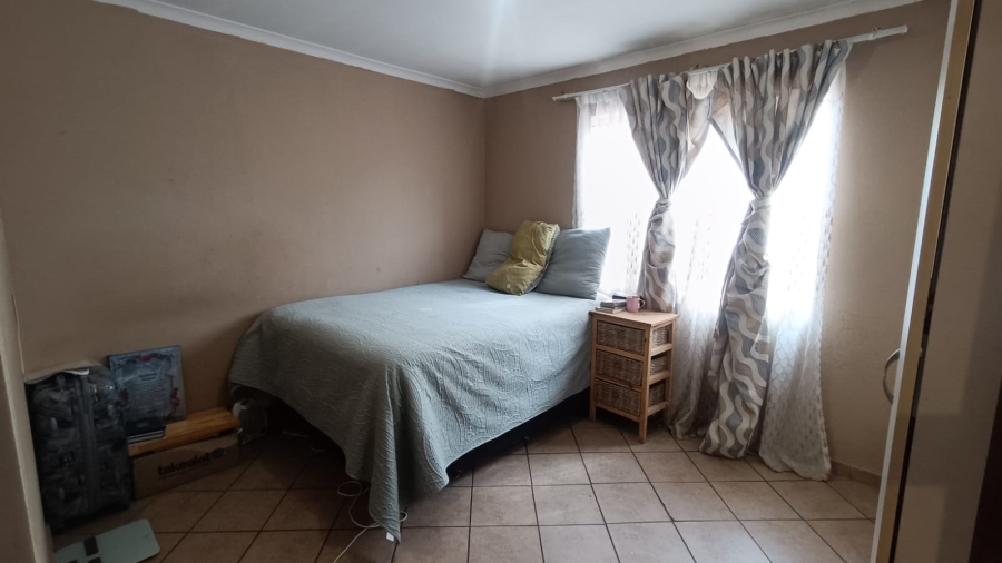 3 Bedroom Property for Sale in Bedworth Park Gauteng