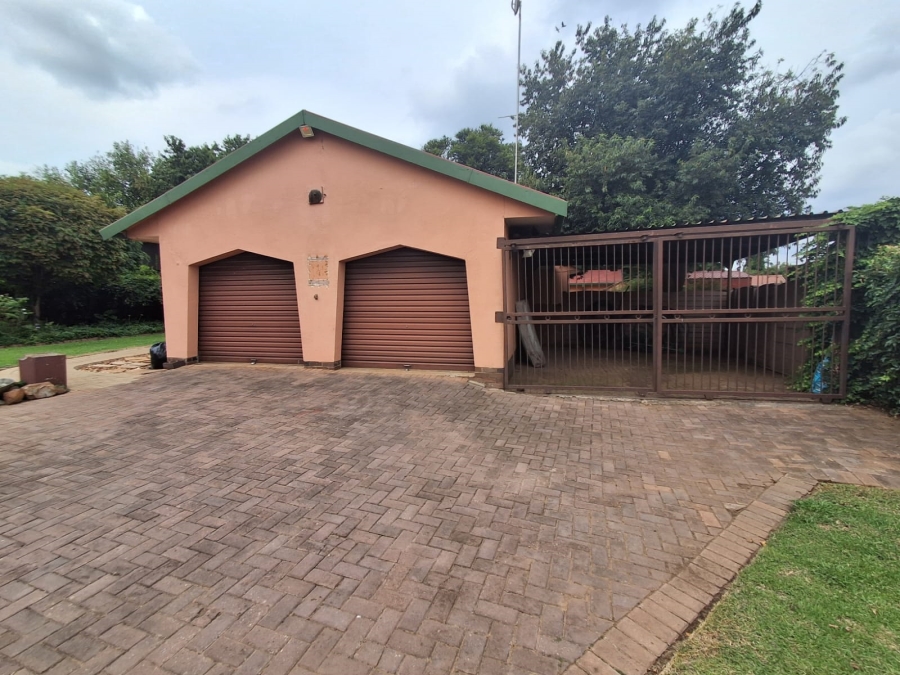 4 Bedroom Property for Sale in Risiville Gauteng