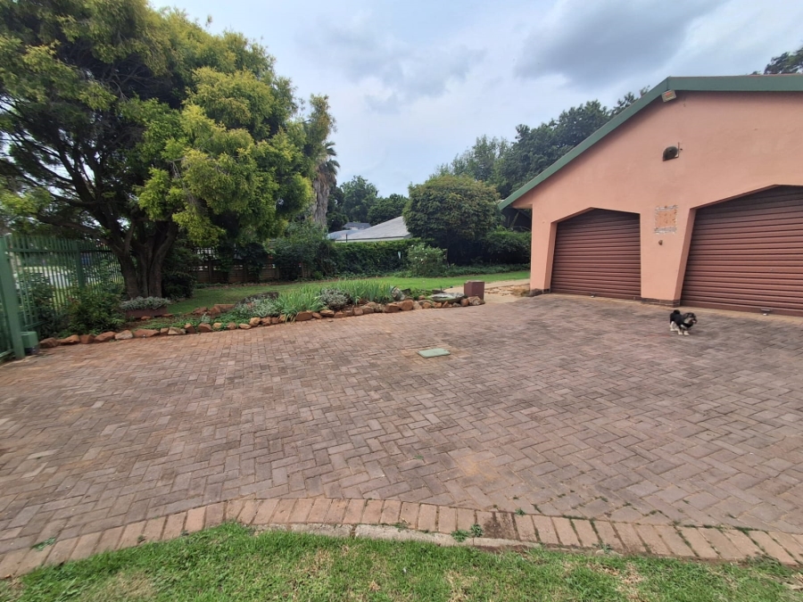 4 Bedroom Property for Sale in Risiville Gauteng