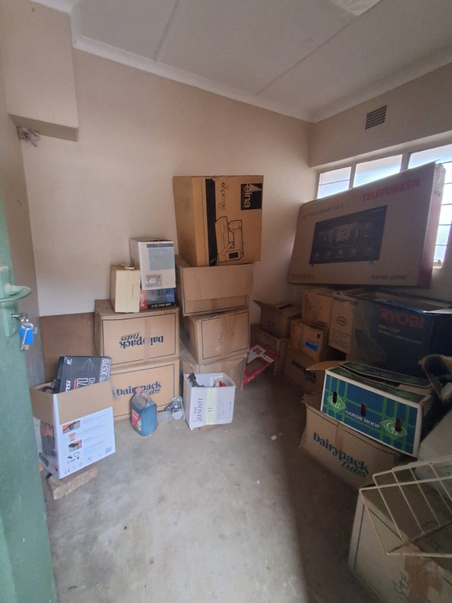 4 Bedroom Property for Sale in Risiville Gauteng