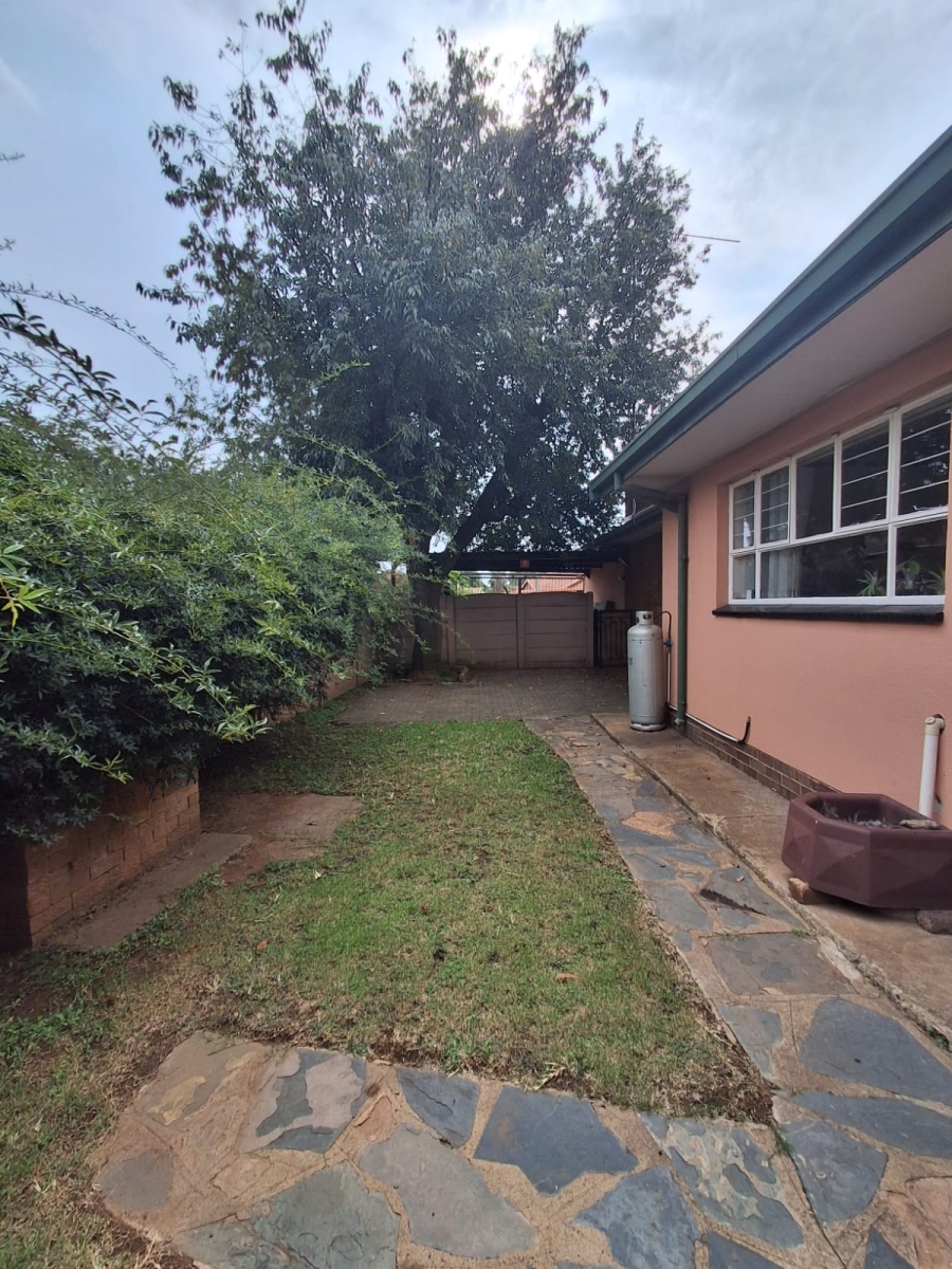 4 Bedroom Property for Sale in Risiville Gauteng