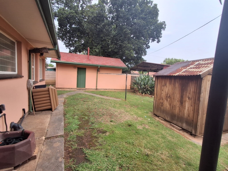 4 Bedroom Property for Sale in Risiville Gauteng