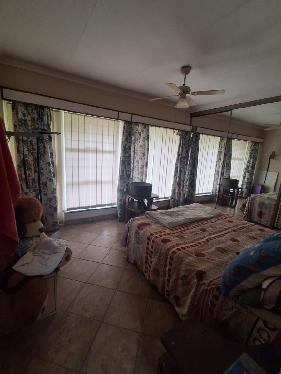 4 Bedroom Property for Sale in Risiville Gauteng