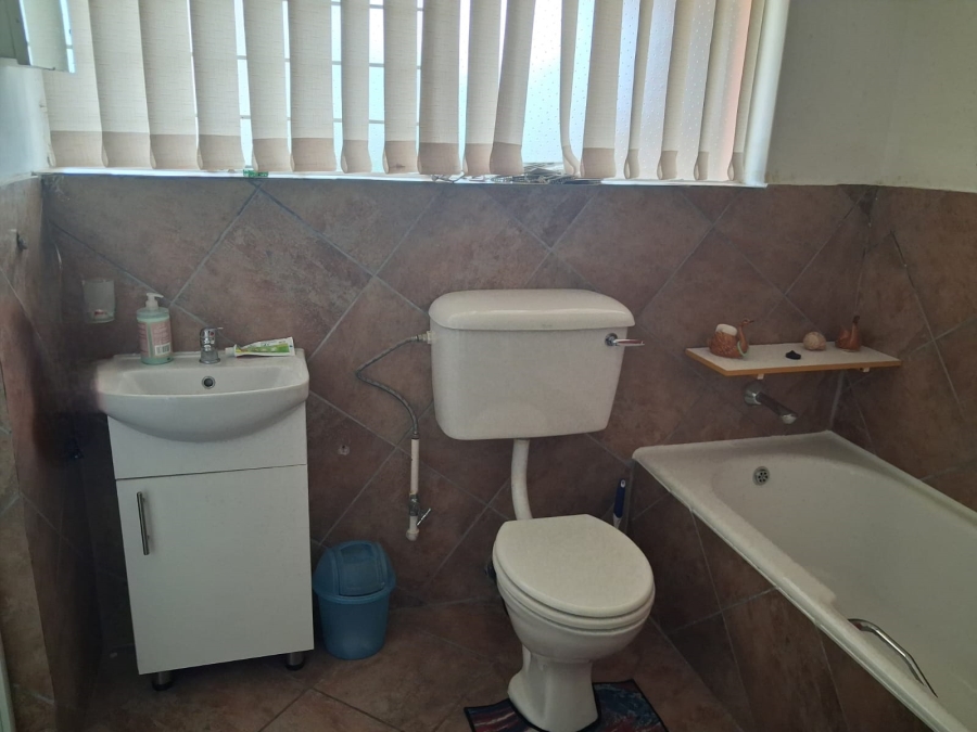 4 Bedroom Property for Sale in Risiville Gauteng