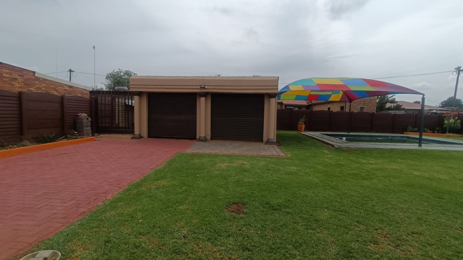 3 Bedroom Property for Sale in Vanderbijlpark Cw 6 Gauteng