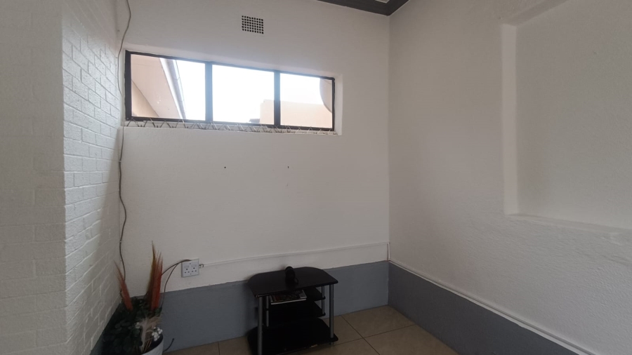 3 Bedroom Property for Sale in Vanderbijlpark Cw 6 Gauteng
