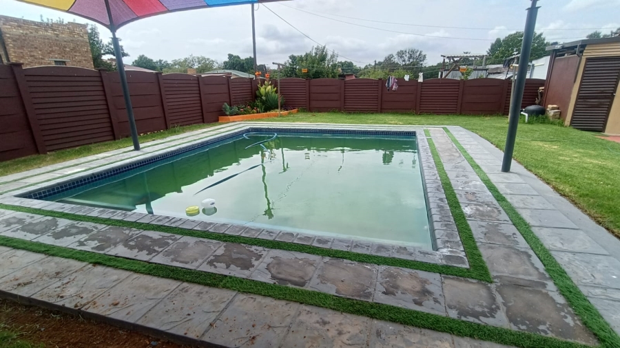 3 Bedroom Property for Sale in Vanderbijlpark Cw 6 Gauteng