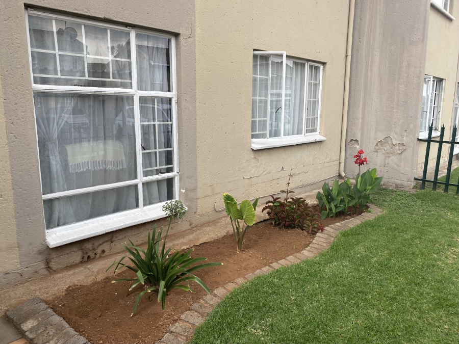 2 Bedroom Property for Sale in Ravenswood Gauteng