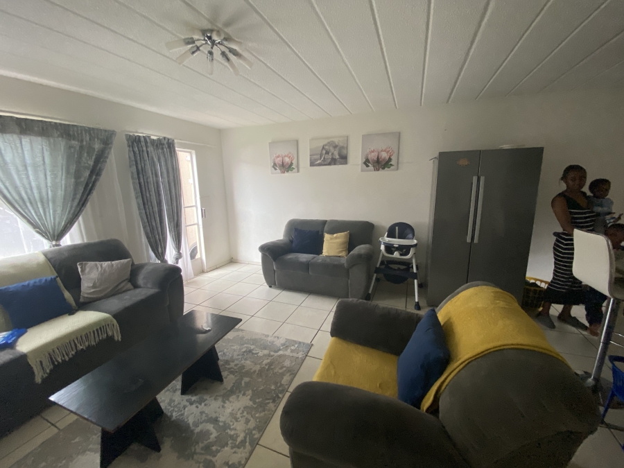 2 Bedroom Property for Sale in Ravenswood Gauteng