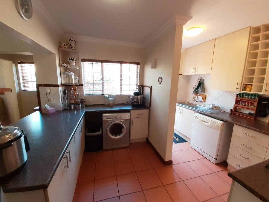 To Let 4 Bedroom Property for Rent in Moreleta Park Gauteng
