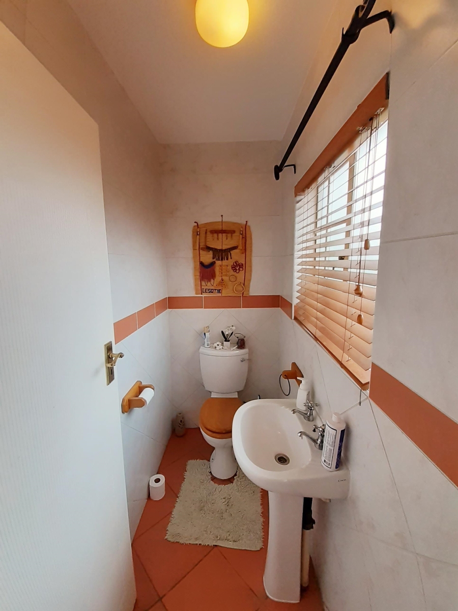 To Let 4 Bedroom Property for Rent in Moreleta Park Gauteng