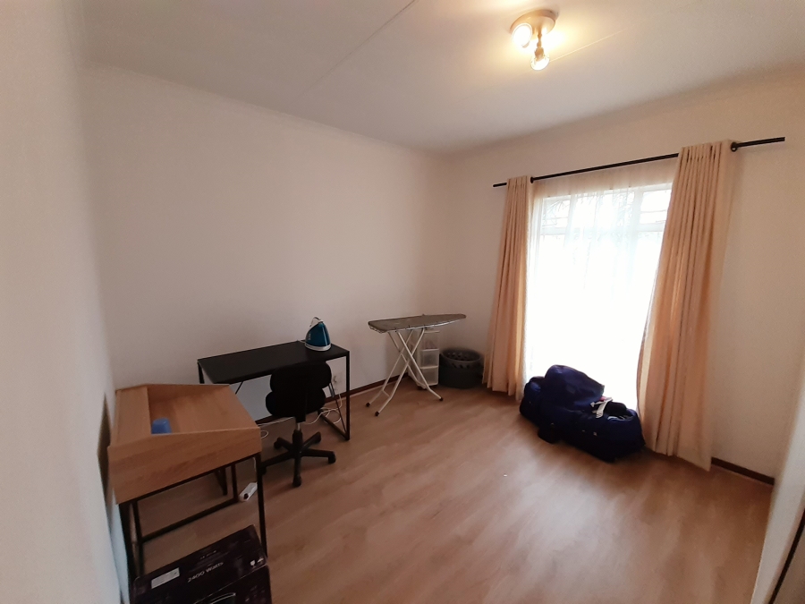 To Let 4 Bedroom Property for Rent in Moreleta Park Gauteng