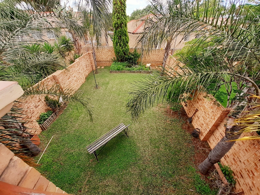 To Let 4 Bedroom Property for Rent in Moreleta Park Gauteng