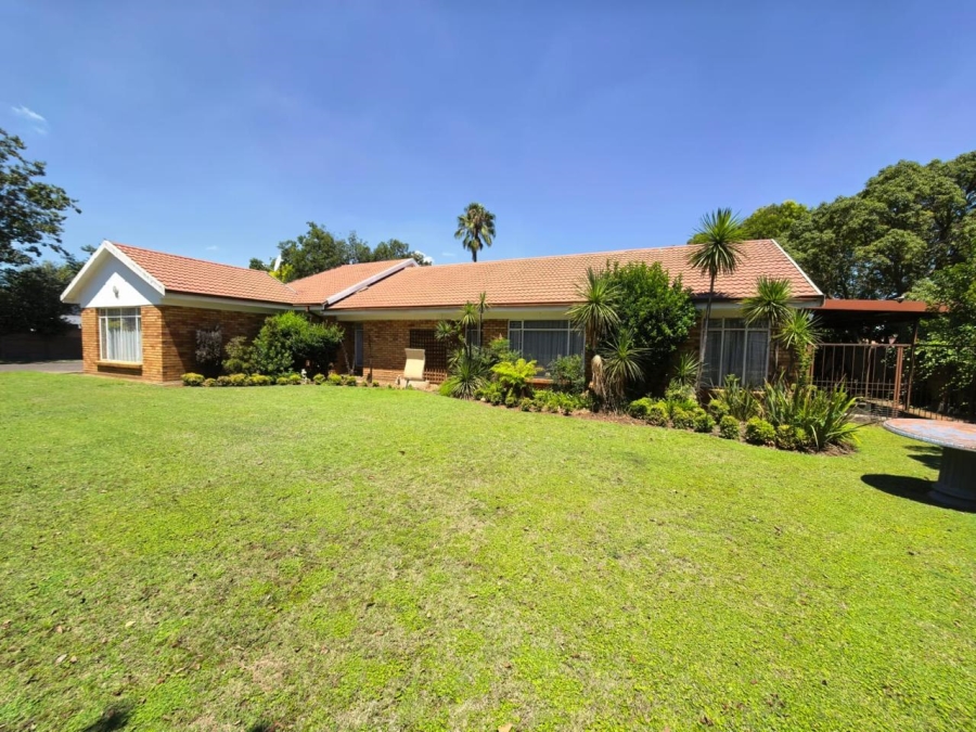 4 Bedroom Property for Sale in Three Rivers East Gauteng