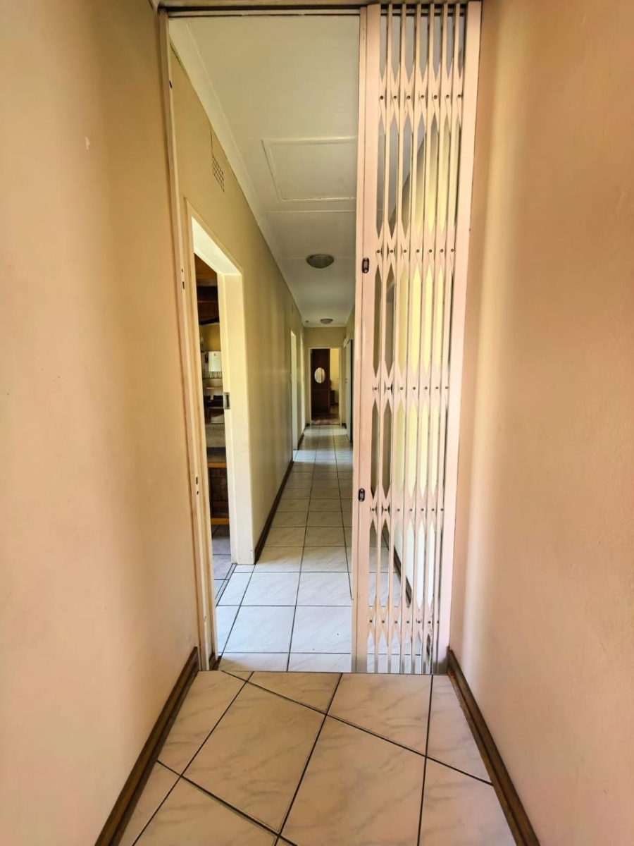 4 Bedroom Property for Sale in Three Rivers East Gauteng